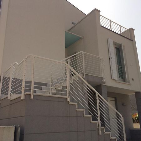 Appartamenti Villa Giulia - Walterigato Apartments Solo Per Famiglie Lido di Jesolo Exteriör bild